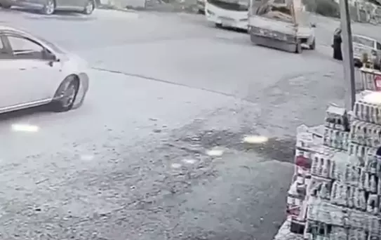 Kamyonet Yaralı Kadın