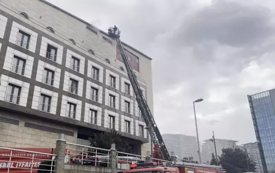 Merter Polisevi'nde çıkan yangın söndürüldü