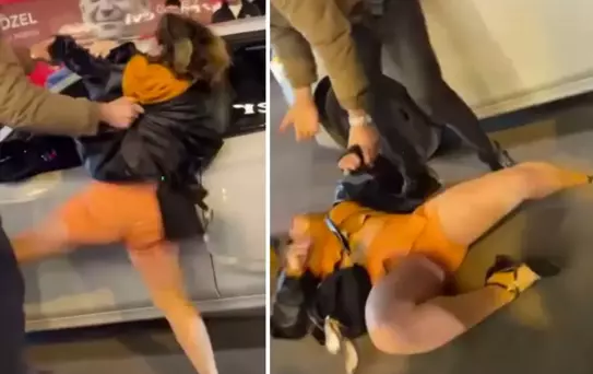 Sinir krizi geçiren kadın, vatandaşlara saldırıp kendini yerlere attı