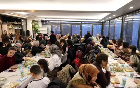 Başkan Yalçın gönül sofrasında vatandaşlarla iftar açtı