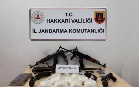 Hakkari'de Uyuşturucu ve Silah Operasyonu