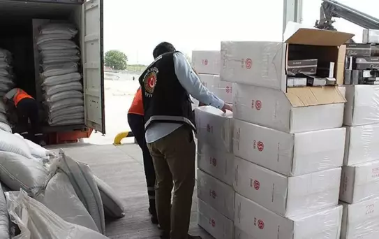 İstanbul limanında un çuvallarına gizlenmiş 127 kilogram kokain yakalandı