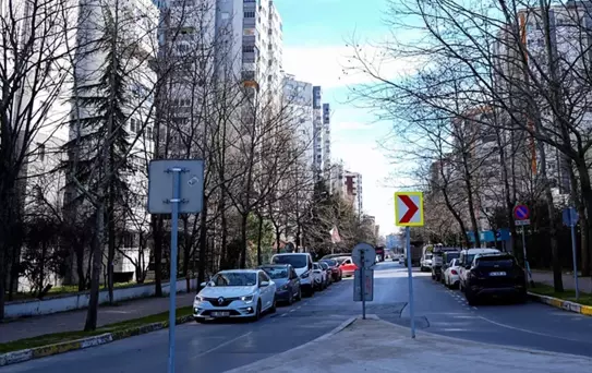 İstanbul'un en kalabalık mahallesi ama sokakları bomboş