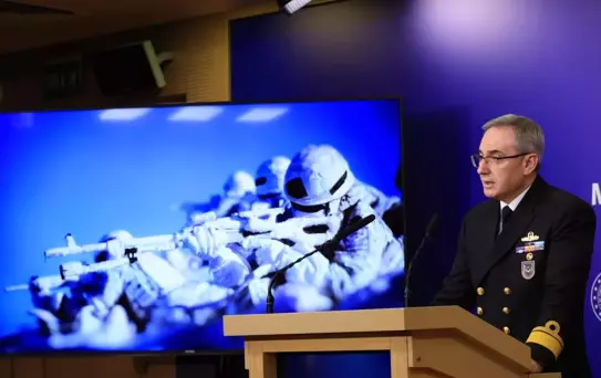 MSB: Kahraman pilotumuz uçağı terk etmek için fırlatma sistemini son anda çalıştırmış