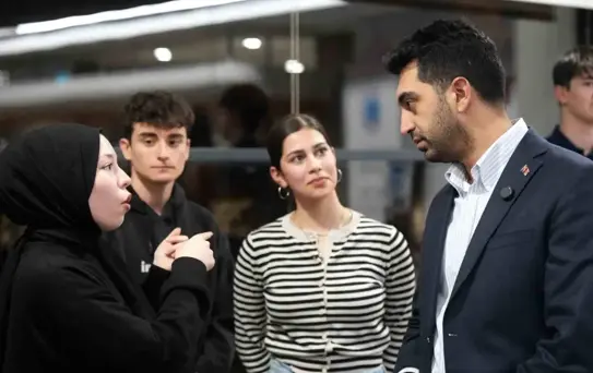 Başkan Bingöl Tuzla'da gençlerle iftar sofrasında bir araya geldi