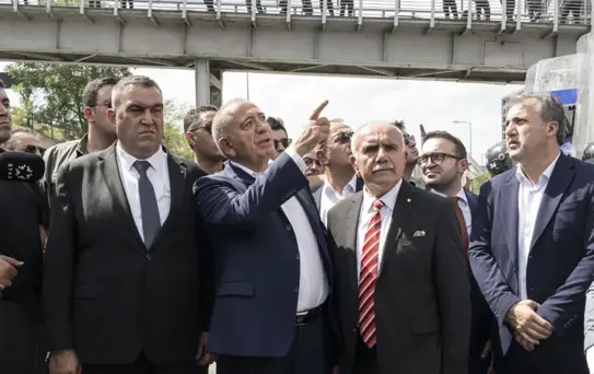 CHP İstanbul İl Kongresi'nin iptali davası ertelendi