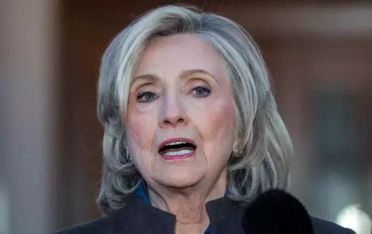 Clinton, Epstein ile Hiç Karşılaşmadığını Açıkladı