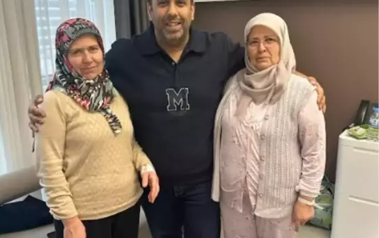 Kız Kardeşler Meme Kanserini Yendi