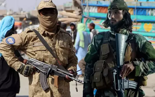 Afganistan'a savaş ilan eden Pakistan'dan kritik hamle! Tüm ülkede yasaklandı