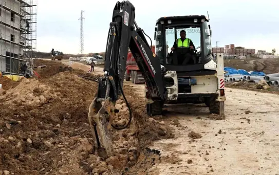Söğüt'te alt yapı çalışmaları aralıksız sürüyor