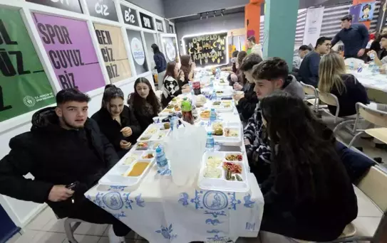 Edirne'de İftar Soğukluğunda Bereket