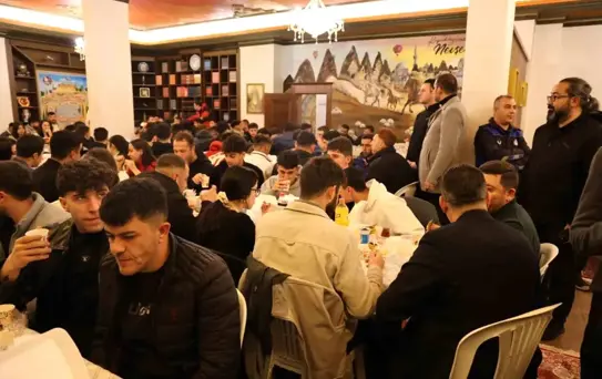 Makam odasında sahur geleneği