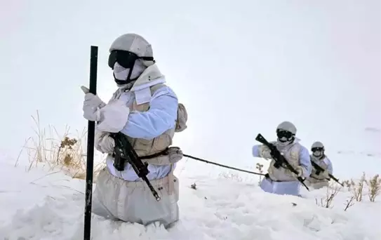 Mehmetçik Kış Koşullarında Görevde