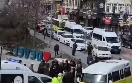 Yolcu Minibüsünden Düşen Yaşlı Adam Hayatını Kaybetti