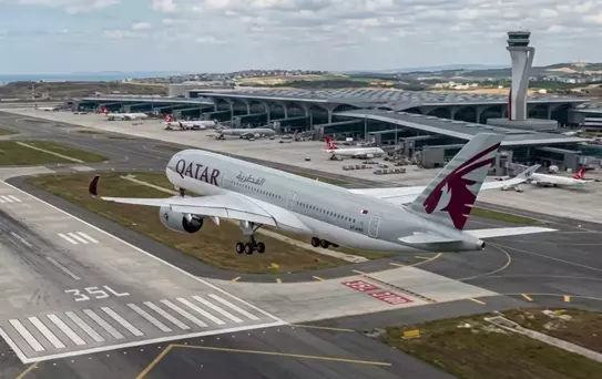 Orta Doğu'daki bazı ülkelerin hava sahalarını kapatması nedeniyle 8 uçak İstanbul Havalimanı'na indi