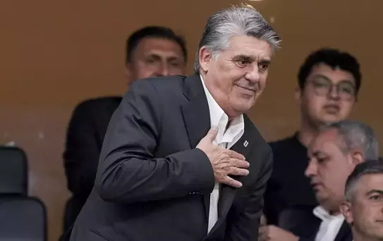 Serdal Adalı galibiyet gelir gelmez soluğu orada aldı