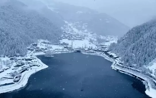 Uzungöl Karla Beyaza Büründü