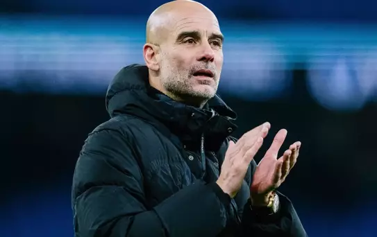 Guardiola, iftar molasını yuhalayan İngiliz taraftarlara hadlerini bildirdi