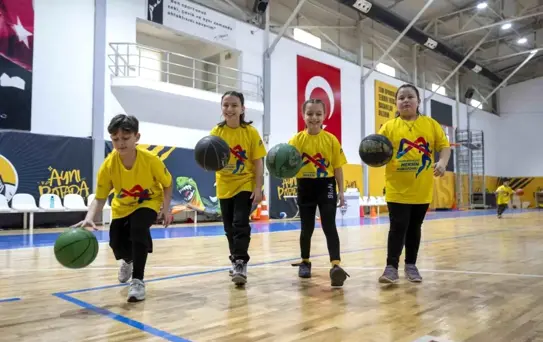 Hem spor hem kardeşlik: Dördüzler basketbolda buluştu