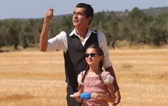 İsmail Hacıoğlu gönderildi, dizi sil baştan değişti! TRT 4 oyuncuyla yolları ayırdı