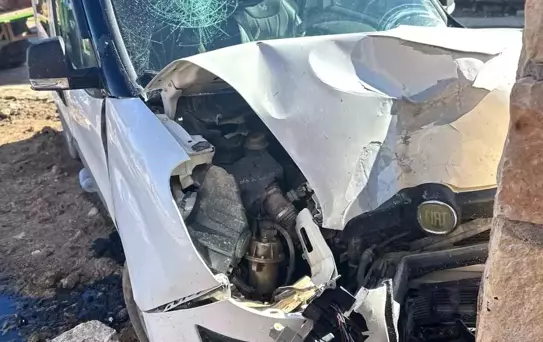 Mardin'de Trafik Kazası: 2 Yaralı