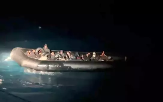 Seferihisar'da 35 Düzensiz Göçmen Yakalandı