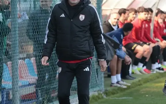 Altınordu Lideri Yenemedi: 4-0