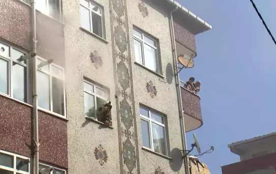 Ataşehir'de Yangın: Madde Bağımlısı Gözaltında