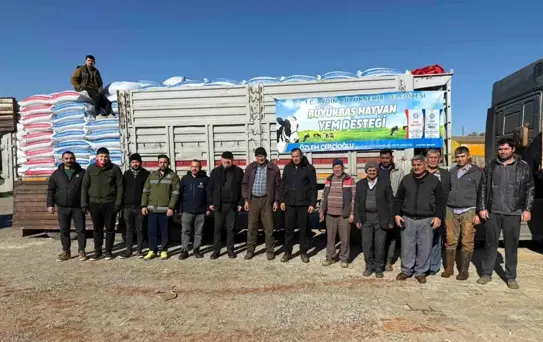 Başkan Çerçioğlu'ndan Karacasu'da küçük üreticilere yem desteği