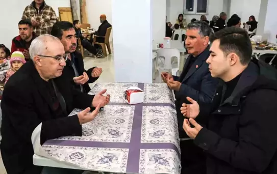 Çameli Belediyesinin iftar sofrası Karabayır'da kuruldu