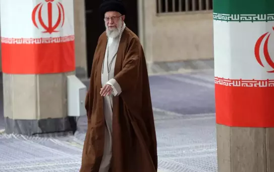 İstihbarat Operasyonu: Hamaney İzleniyordu