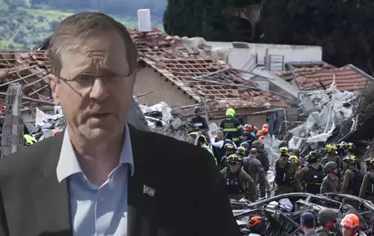 İsrail Cumhurbaşkanı Herzog 9 kişi öldüğü yerde gözyaşlarını tutamadı