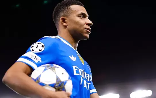 Mbappe, sakatlığı sonrası kulüp içerisinde ortalığı karıştırdı