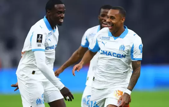 Süper maç! 2 kere geriye düştüler ama 3 puanı söküp aldılar