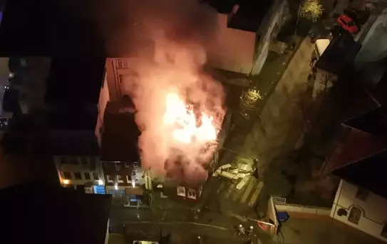 Üsküdar'da Ahşap Binada Yangın Çıktı