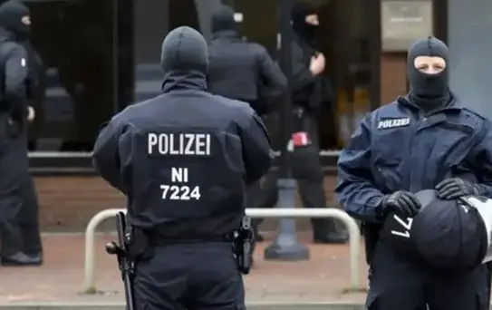 Bremen'de bomba alarmı, Merkez Tren İstasyonu tahliye edildi