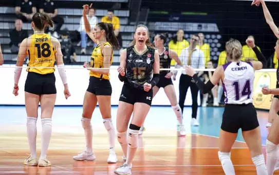AXA Sigorta Kupa Voley'de Çeyrek Final Sonucu