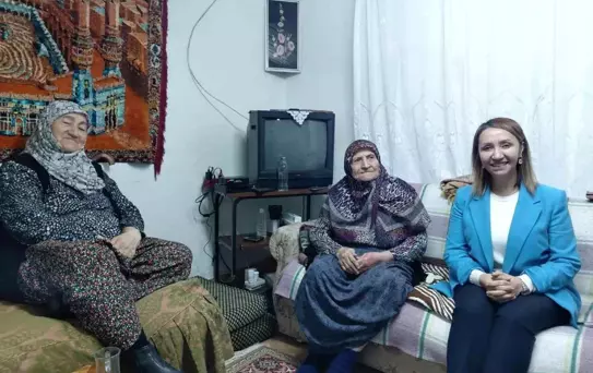 Başkan Tekin Ramazan ayında yaşlıları unutmadı