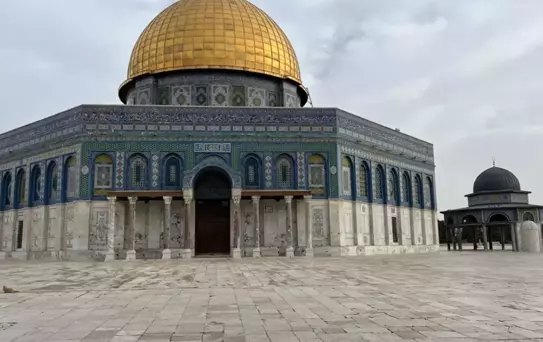 İsrail, İran ile savaş bahanesiyle Mescid-i Aksa ve Harem-i İbrahim'i 5 gündür kapalı tutuyor