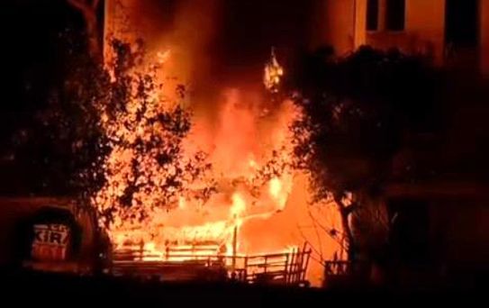 Adana'da Barakada Yangın Çıktı