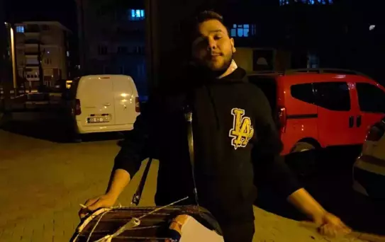 Edirne'de Genç Davulcu Geleneği Yaşatıyor