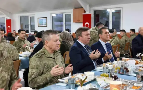 Erzincan'da Gaziler Onuruna İftar Programı Düzenlendi