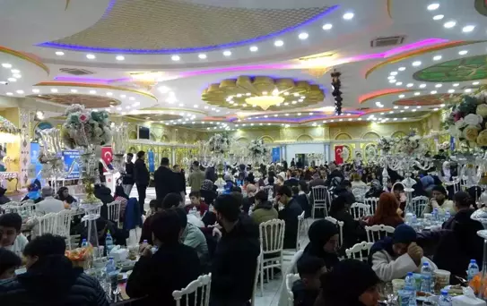 Kilis'te yetim ve öksüz çocuklar için iftar programı