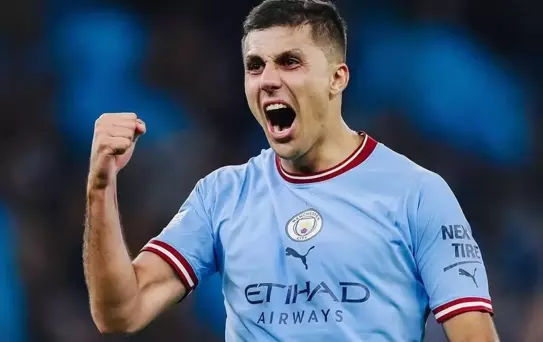 Manchester City, zamanında 350 milyon euro bonservis istediği Rodri'yi sudan ucuza satıyor
