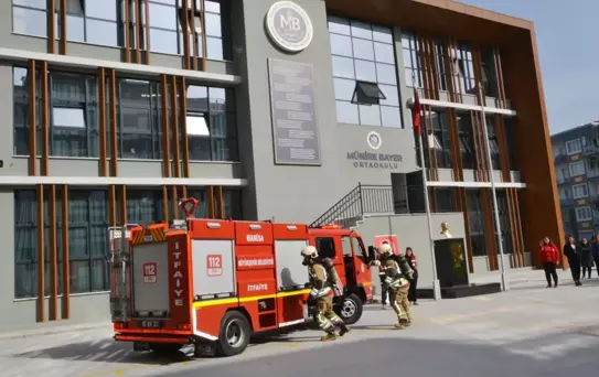 Manisa'da Deprem Tatbikatı Gerçekleştirildi