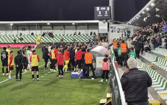 Stattan çıkarılmıştı! Irkçı söylemde bulunduğu iddia edilen taraftarın akıbeti belli oldu