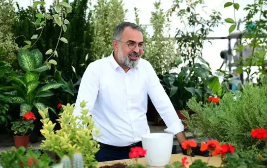Süs bitkileri üretimi Kestel Belediyesi ile dünya pazarına açılıyor