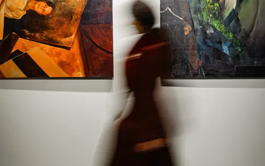 Yolun Ortasında Yüzeyin Altında Sergisi