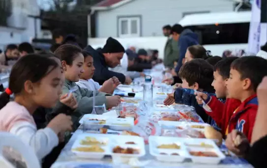 Akköylüler, Didim Belediyesi'nin iftar sofrasında buluştu