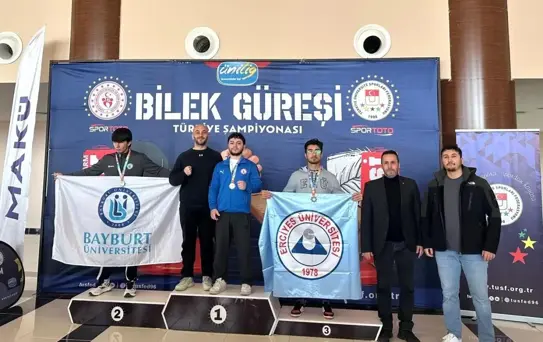 İsmail Hacı Bekar'dan Çifte Şampiyonluk